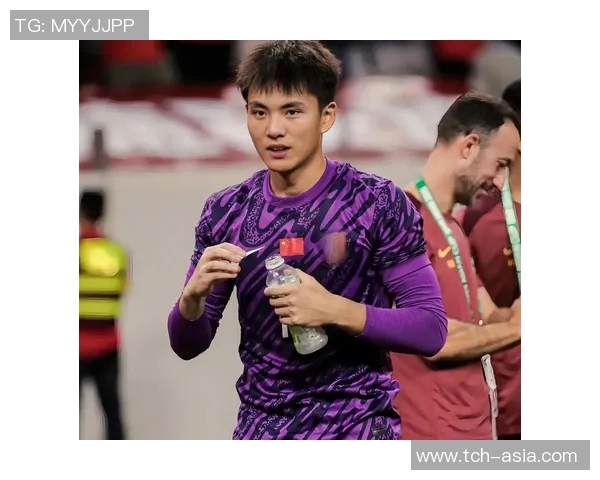 李昊在比赛中表现出色成功零封青岛西海岸展现出强大守门能力 李昊在比赛中表现出色成功零封青岛西海岸展现出强大守门能力