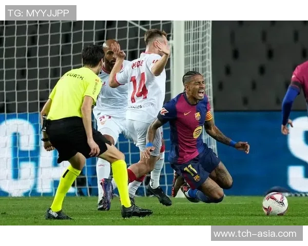 塞维利亚主帅因战绩不佳遭解职,球队迎来新帅重振雄风