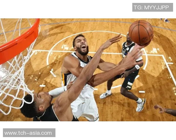 爵士老板卢克：米切尔和戈贝尔是球队未来的核心力量